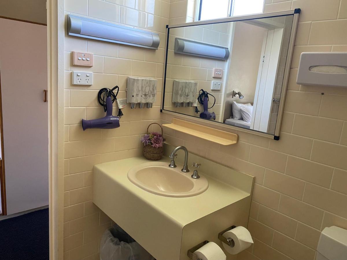 Mid City Motor Inn Mackay Extérieur photo